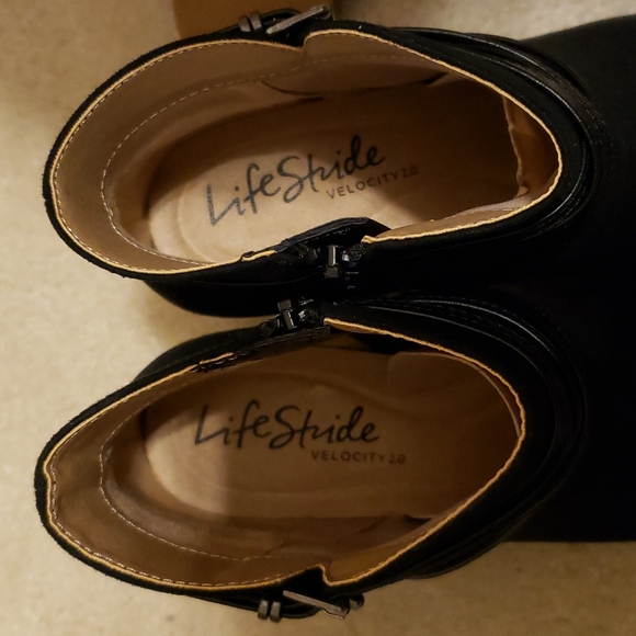 SOLD NWT LIFE STRIDE VELOCITY 2.0 JEZEBEL Straps Booties in Size 9.5 M - Picture 8 of 10